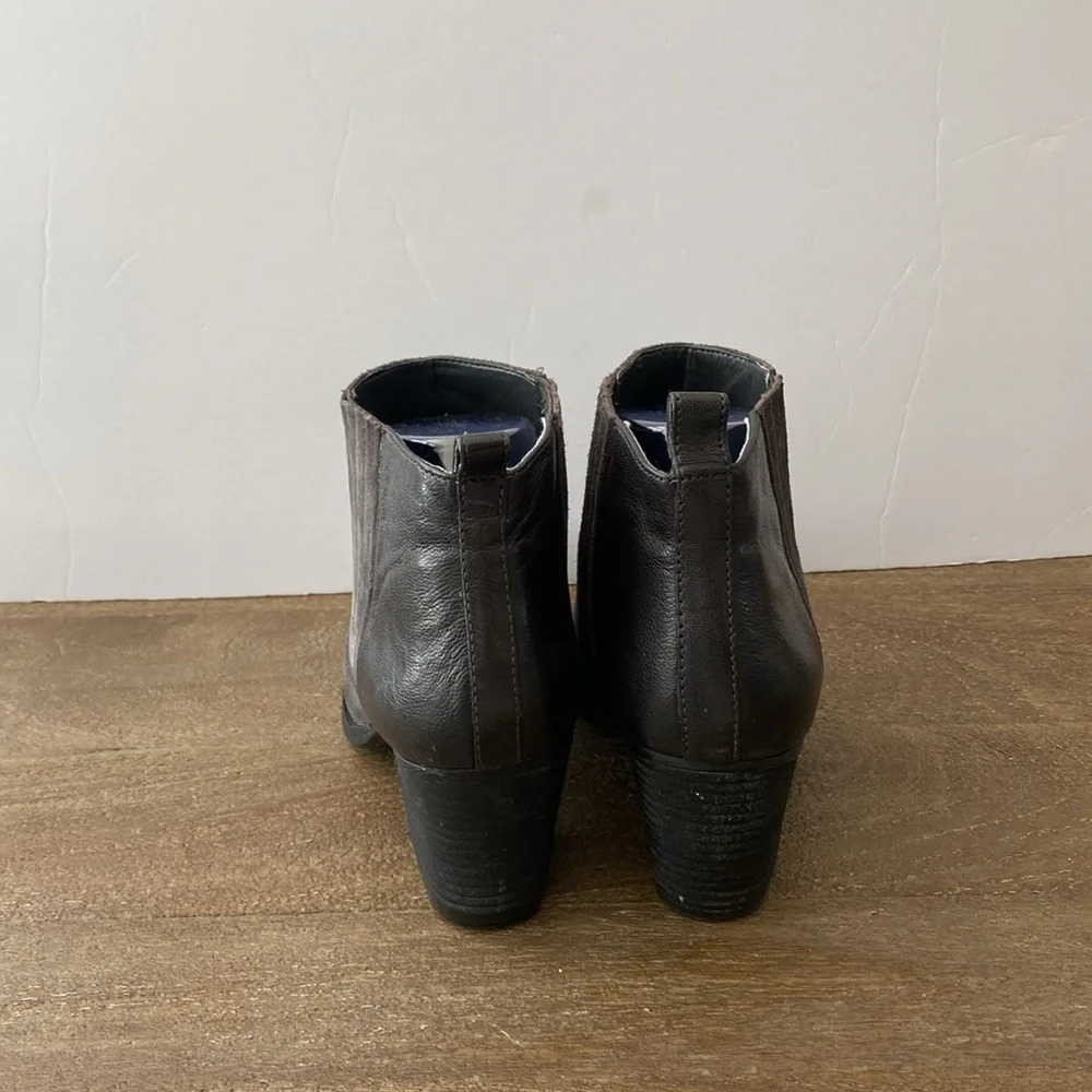 Nine‎ West Fiffi Suede Ankle Boots